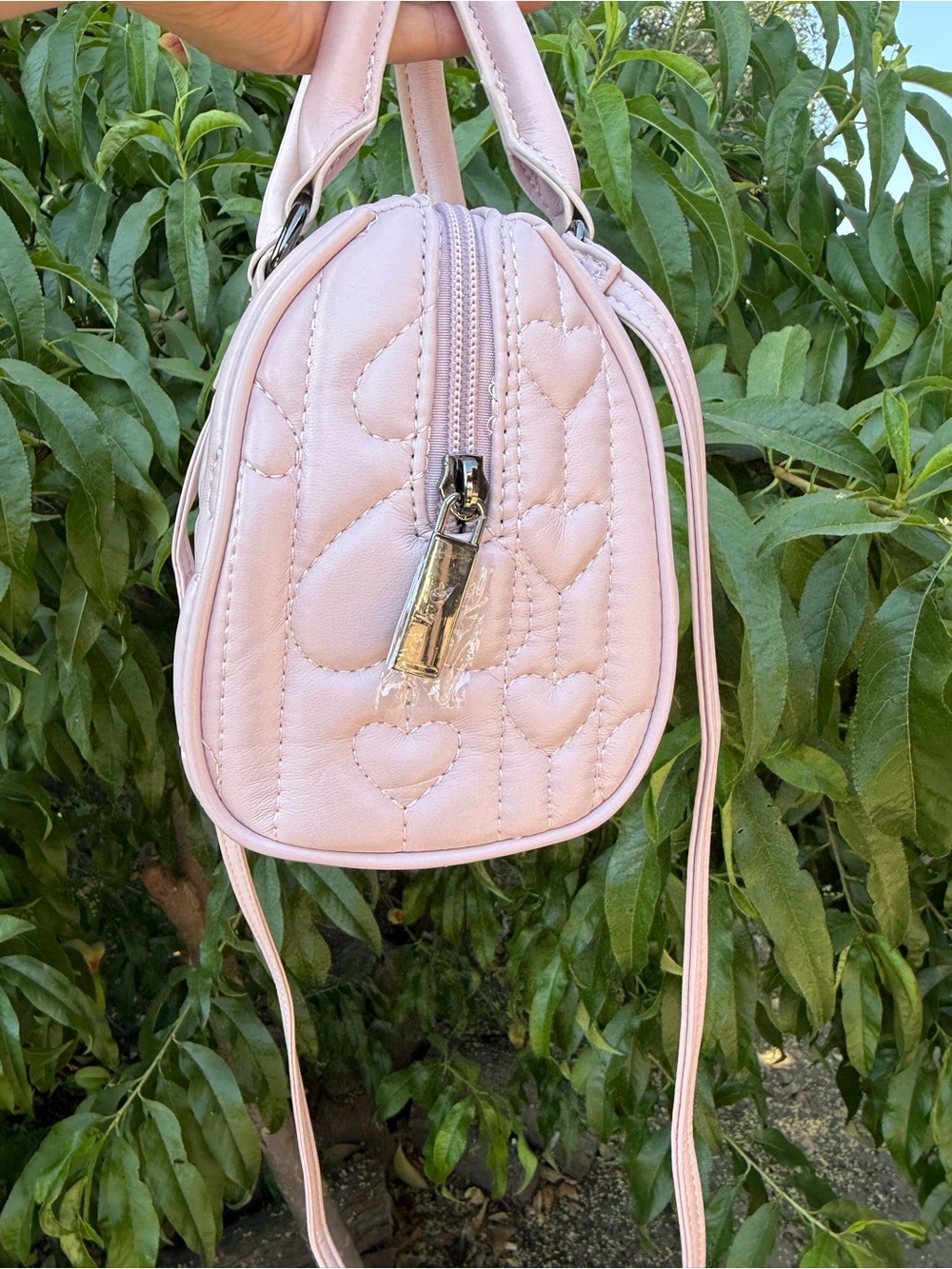 Betsey Johnson Quilted Heart Crossbody Handbag - Picture 4 of 6